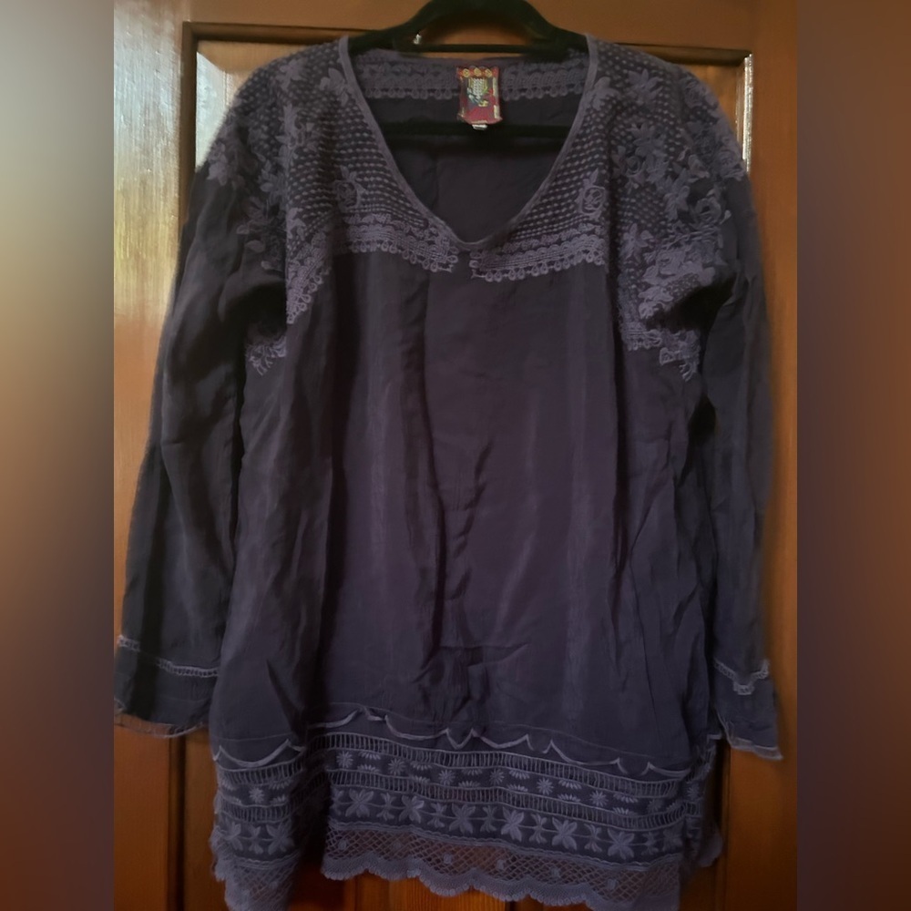 Johnny Was Dark Purple Cupro Top size small - Picture 3 of 8